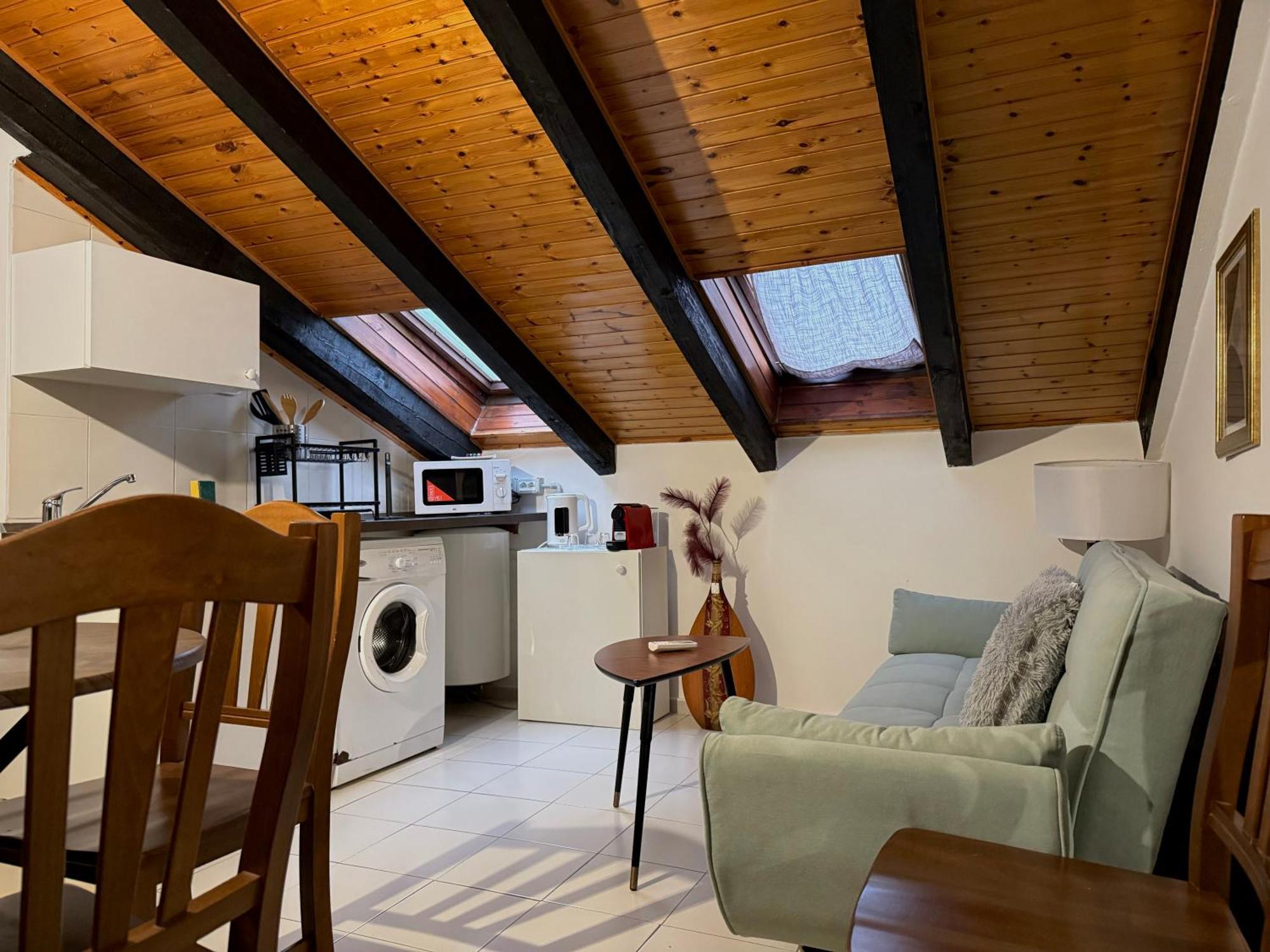 Apartamento Hosting Dreams Attics - Duomo Milán Exterior foto